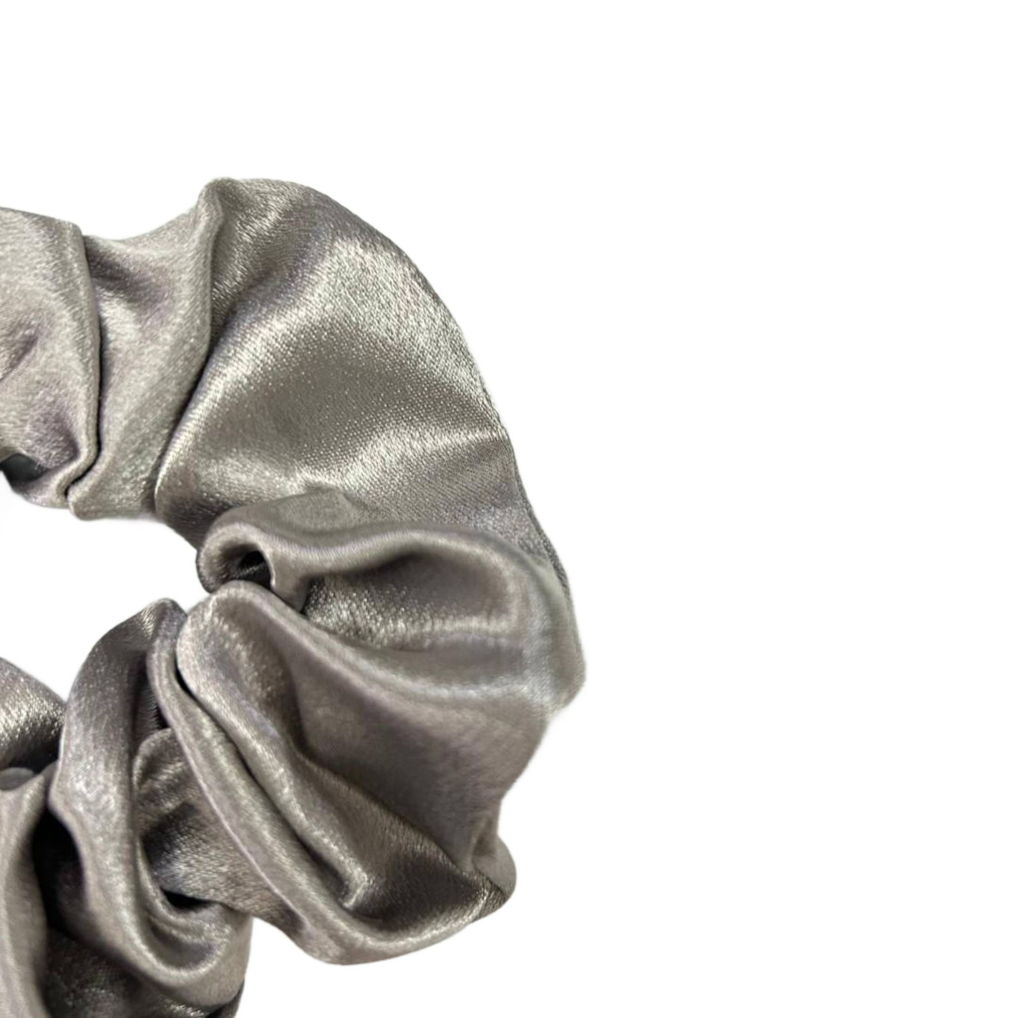 APN-0120 SATIN SCRUNCHIES