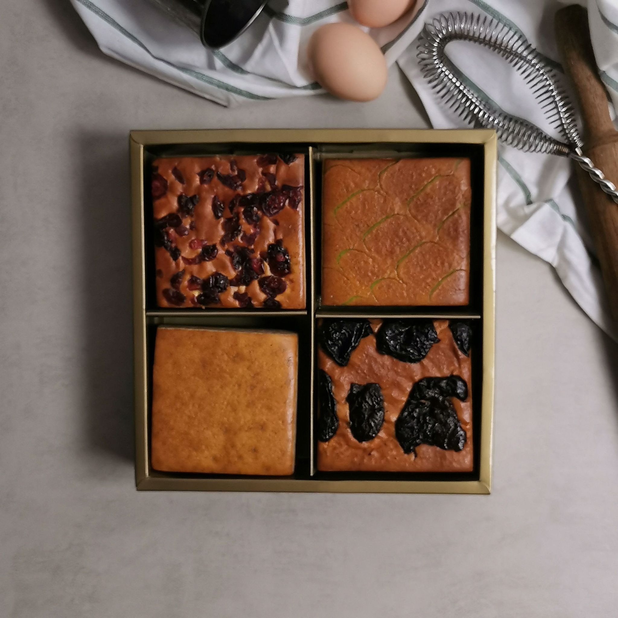THE FOUR HEAVENLY ASSORTMENT BOX