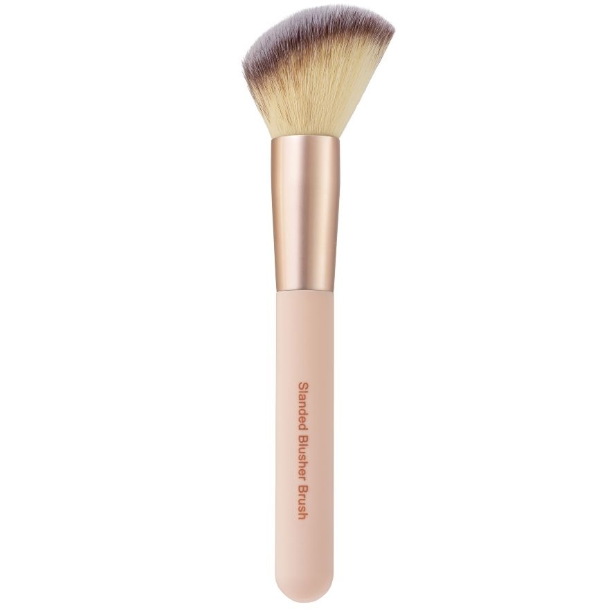 Angled Blush Brush 1s image