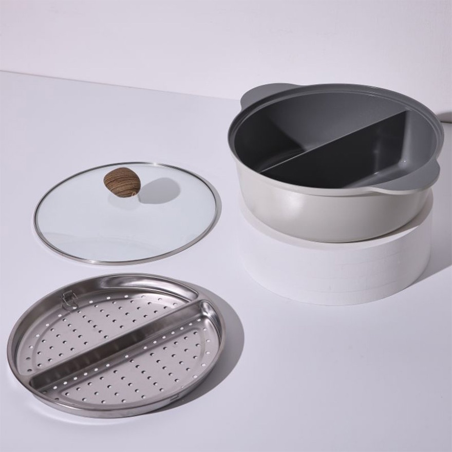 FIKA 30cm Divided Casserole with Steamer Rack & Glass Lid