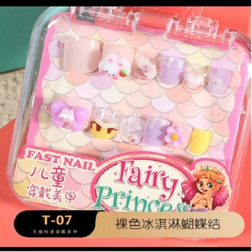 Cute and adorable Kids artificail nail for fun play