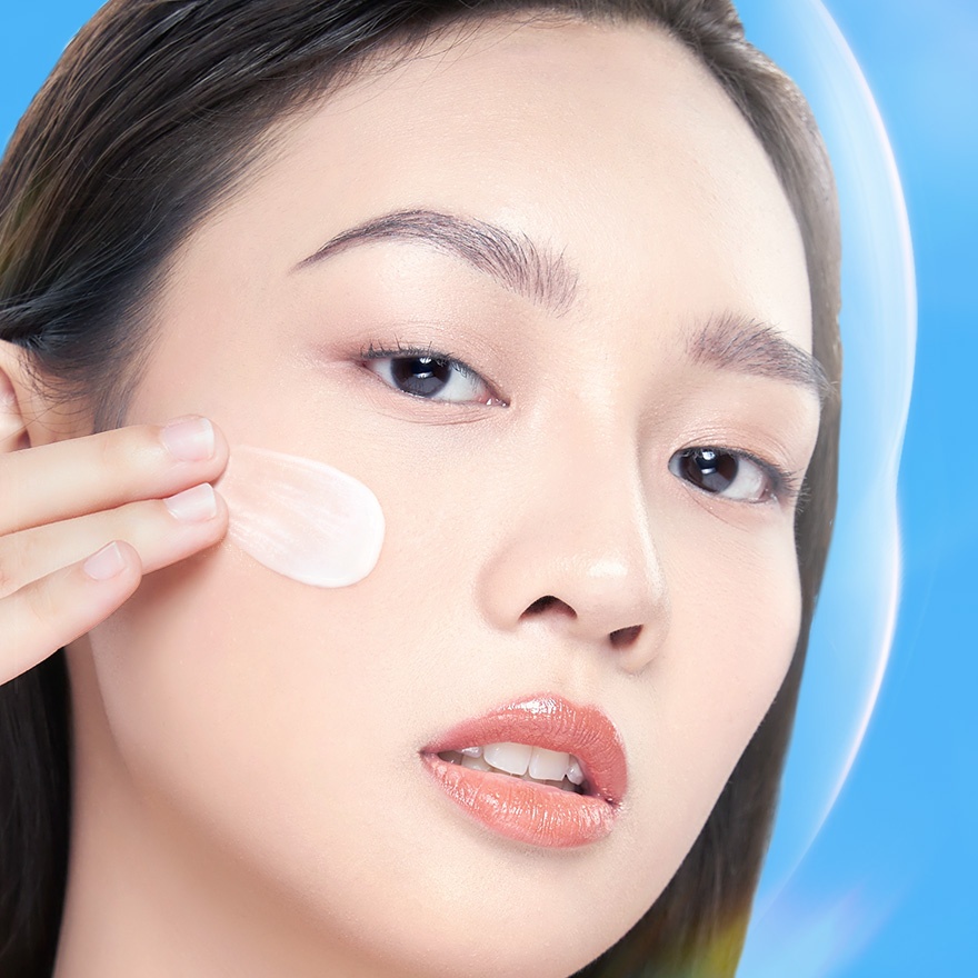 Aqua Light Daily Sunscreen SPF 35 PA+++ 50g image