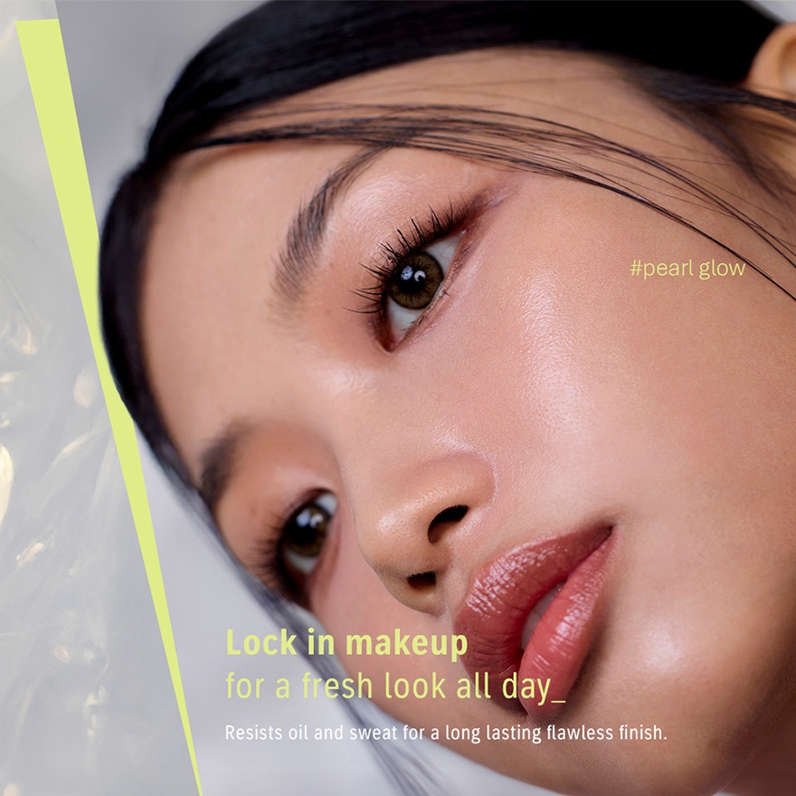 Shimmer Makeup Fixer image
