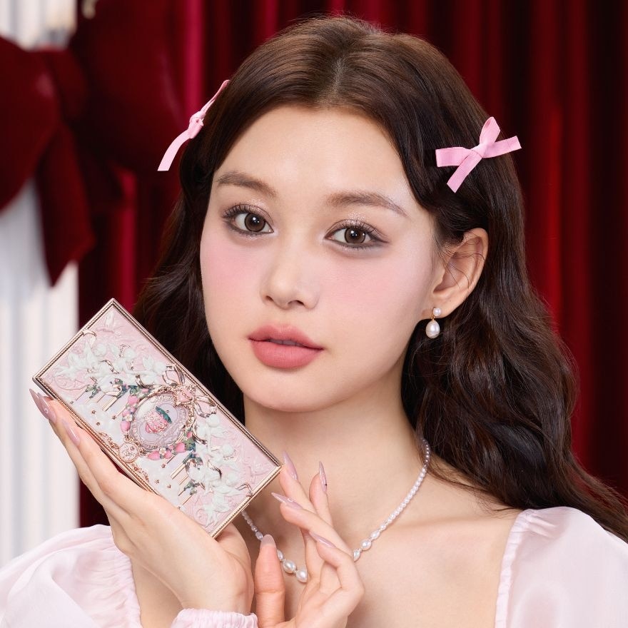 Strawberry Cupid Collection Make-up Palette S02 Cupid's Mischief