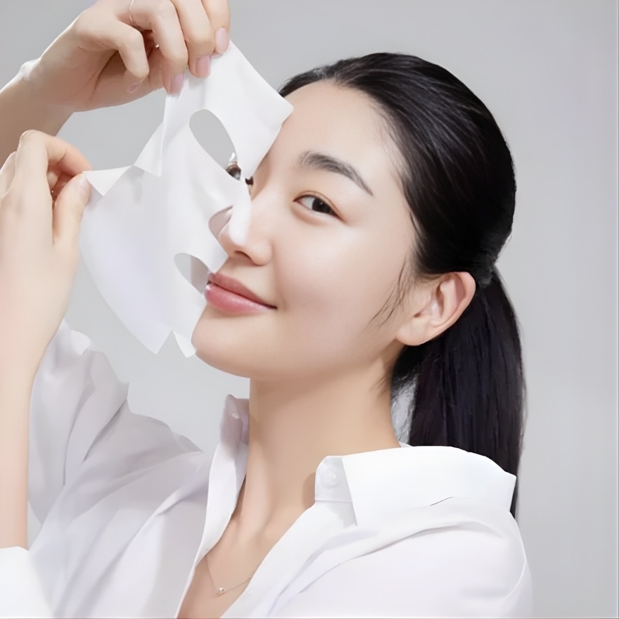 The N.M.F Retinol Firming Ampoule Mask 1s