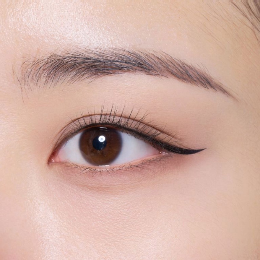 Smooth Liquid Eyeliner 02 Brown image