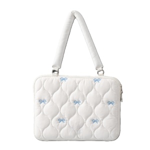 GWP Dove Soft Quilted Carry Bag 1s (While Stock Lasts)