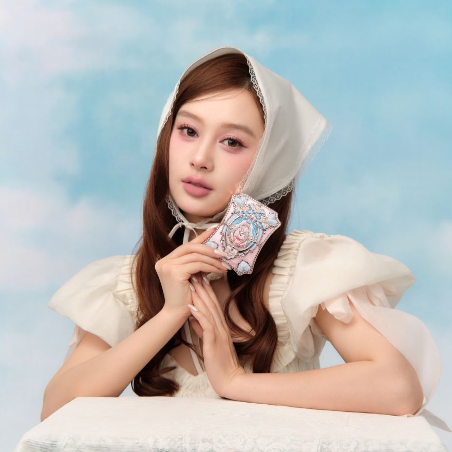 Bunny Garden Collection 6-Coloe Makeup Palette 03 Ruby Berry image