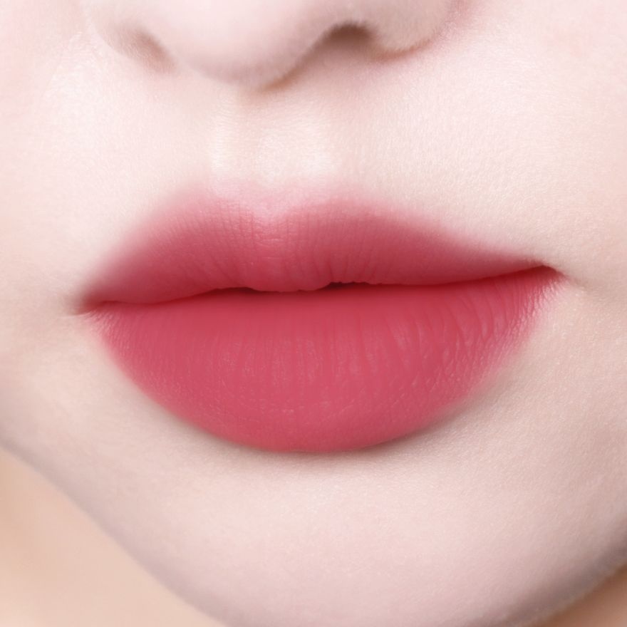 Nude Blur Lip Stick 09 Hype Cool Red image