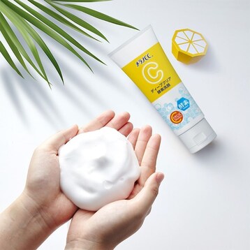Melano Cc Vitamin C Brightening Enzyme Face Wash 130g