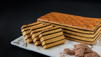 AMBON BOENDA - MOCHA CHOCOLATE LAYER CAKE 1 KG