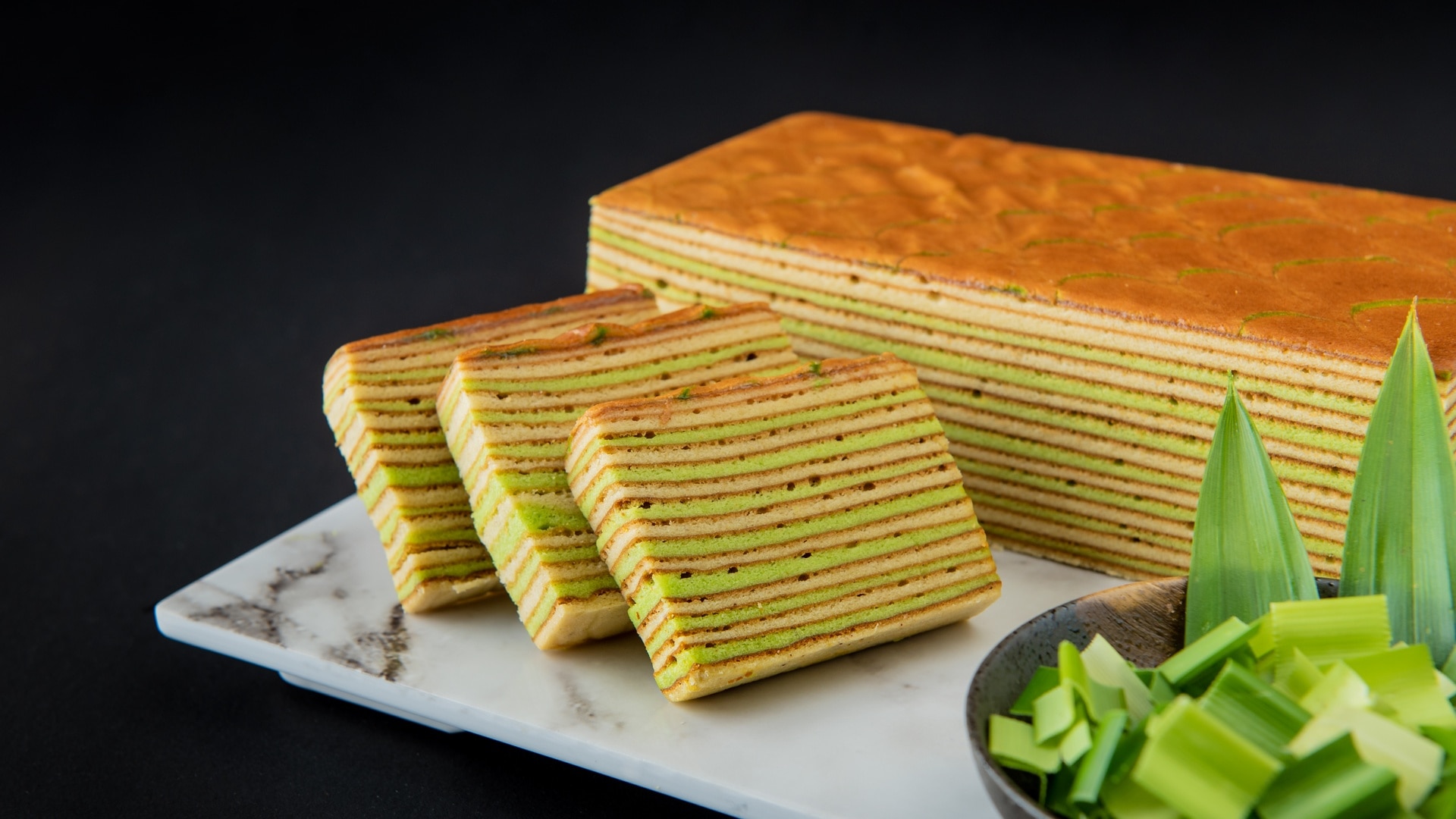 PANDAN LAYER CAKE 500G