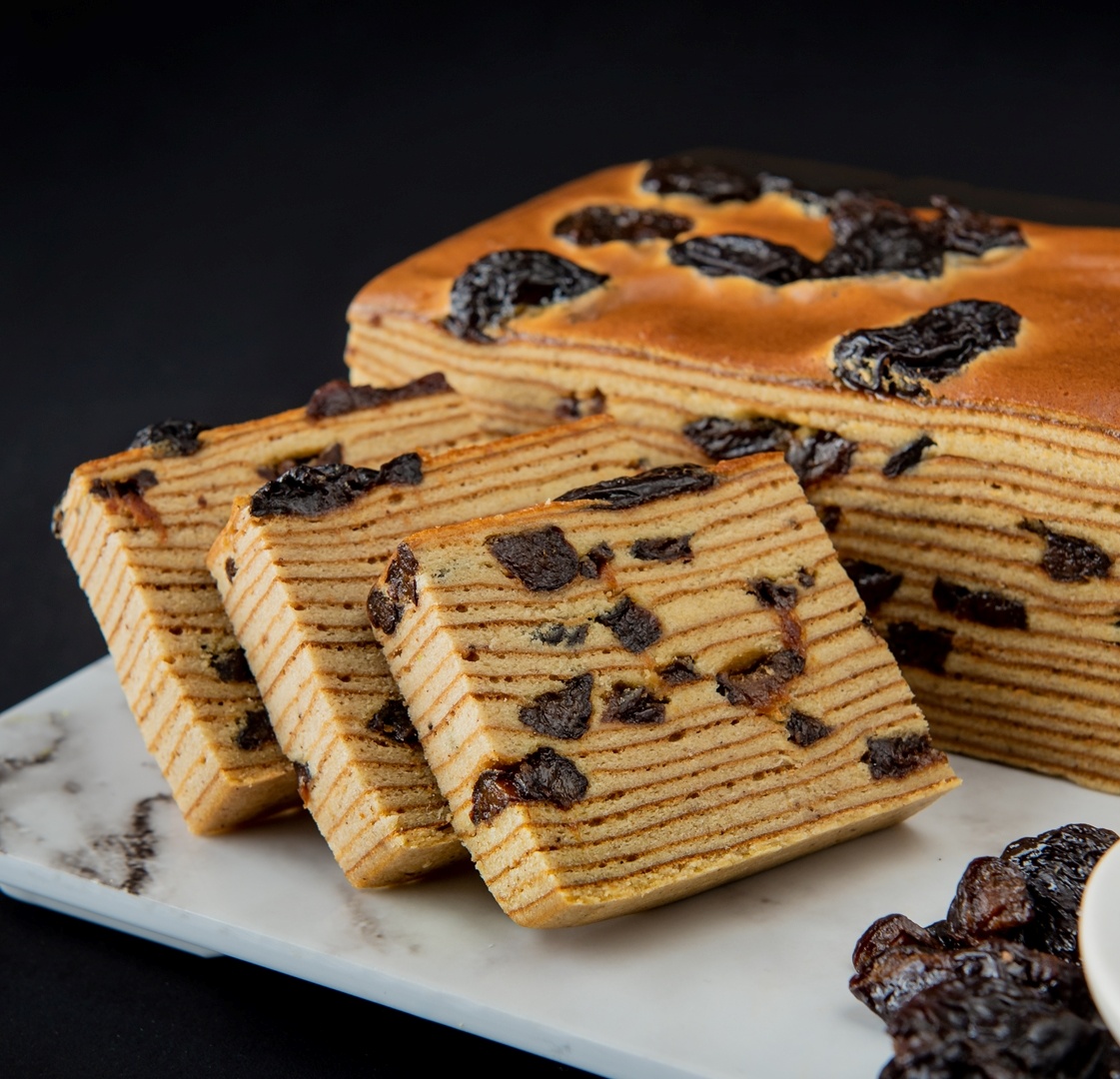 PRUNE LAYER CAKE 1 KG image