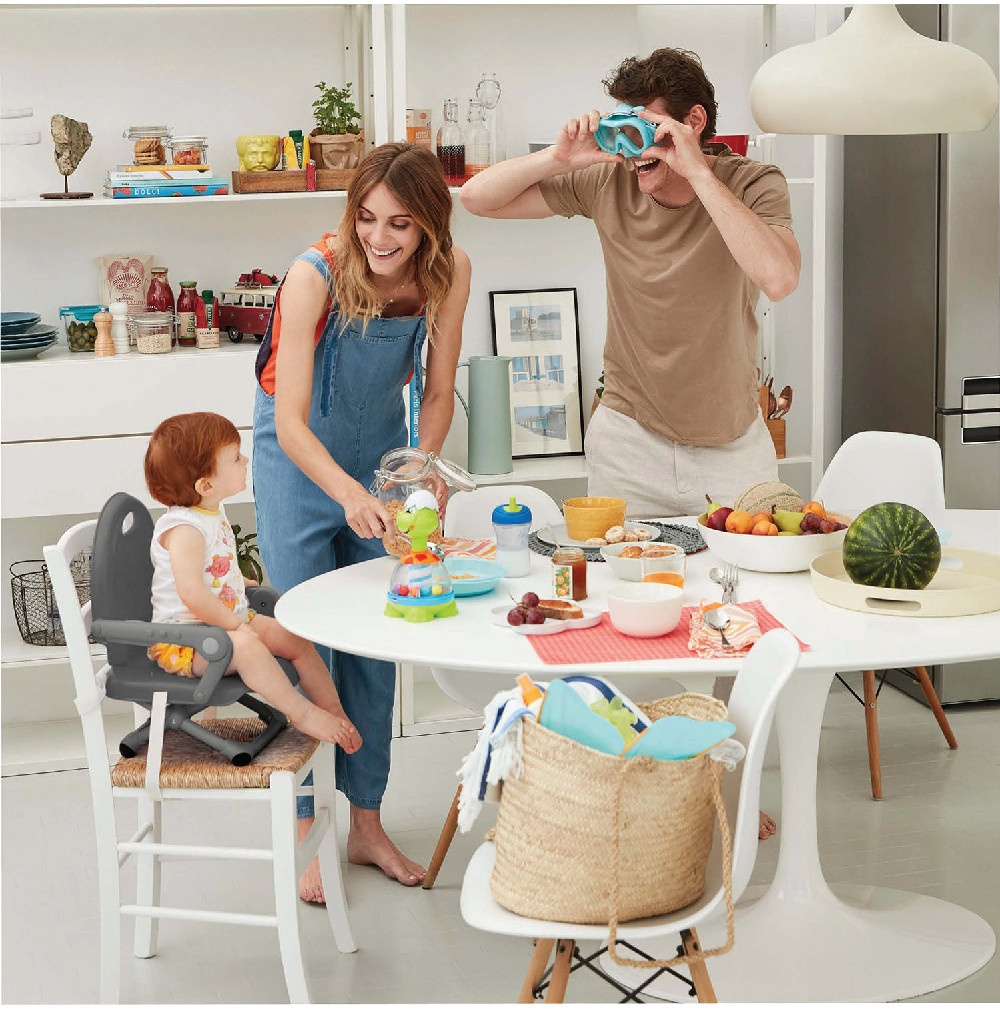 Chicco Pocket Snack Feeding Booster Seat Blue Sky image